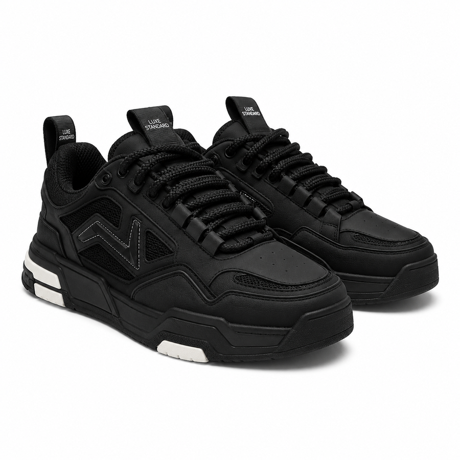 SKATE TRAINERS (BLACK)